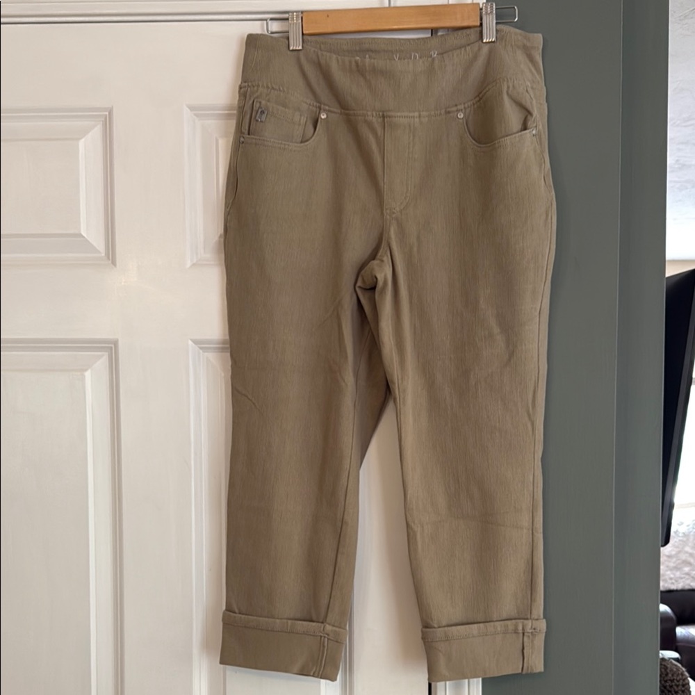 Belle by Kim Gravel cropped pants